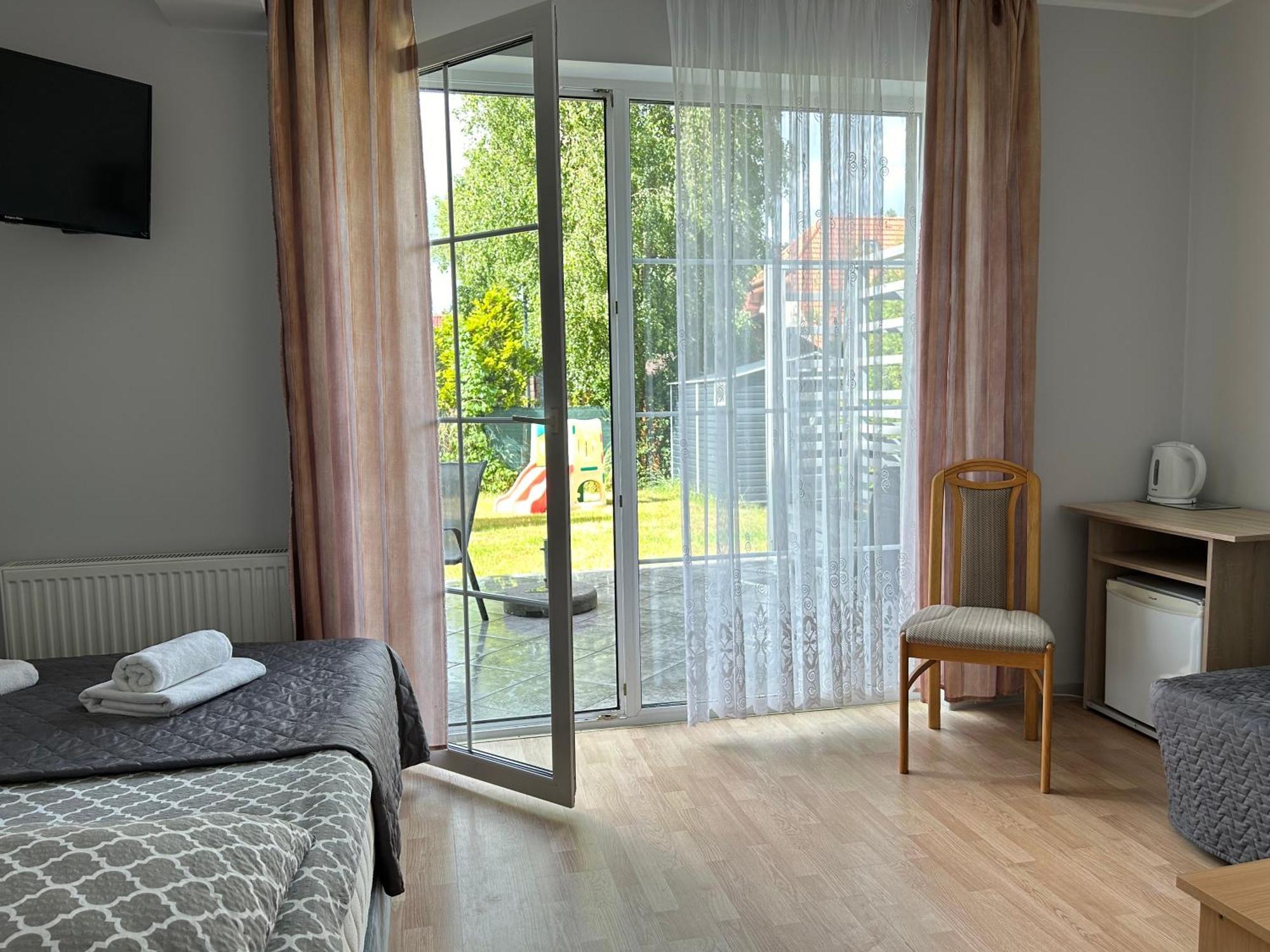 Dw Roza Wiatrow Apartment Debki Luaran gambar
